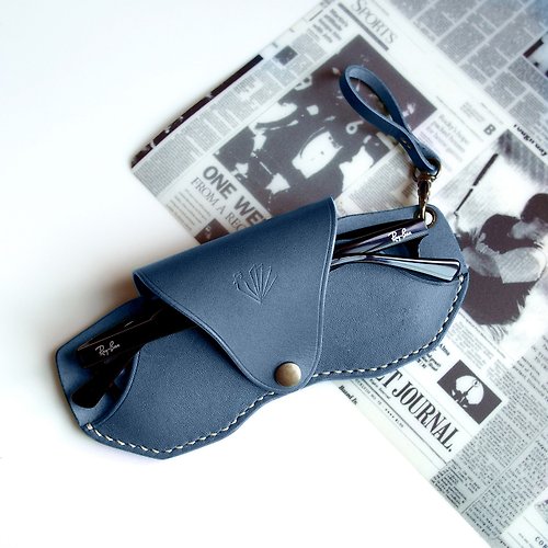 JOY & O-MAN Handmade Personalized Slim Glasses Case, Navy-Blue Vegetable Tanned Leather