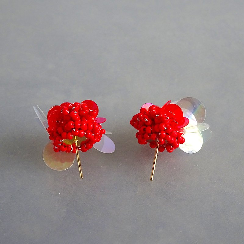 Mushibu pierced earrings - ต่างหู - งานปัก สีแดง