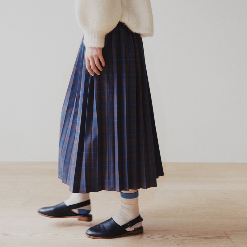 KOOW  精紡羊毛格紋百褶裙 日系百搭秋冬半裙 - 裙子/長裙 - 羊毛 