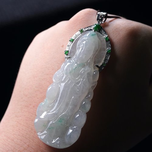 瓔珞珠寶盒 E.L.Jewelry Box 冰種飄綠花翡翠觀音菩薩項鍊 18K金鑽石 | 天然緬甸玉翡翠A貨