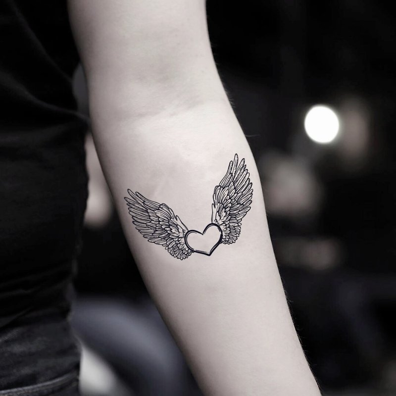 Heart with Angel Wings Temporary Fake Tattoo Sticker (Set of 2) - OhMyTat - สติ๊กเกอร์แทททู - กระดาษ สีดำ