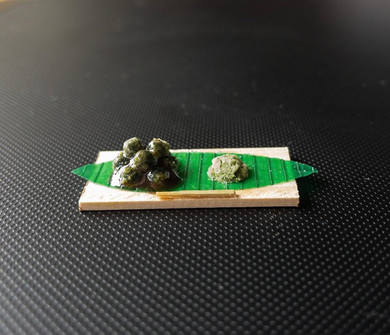 Miniature Matcha Warabi Mochi Miniature Food - Stuffed Dolls & Figurines - Clay Green