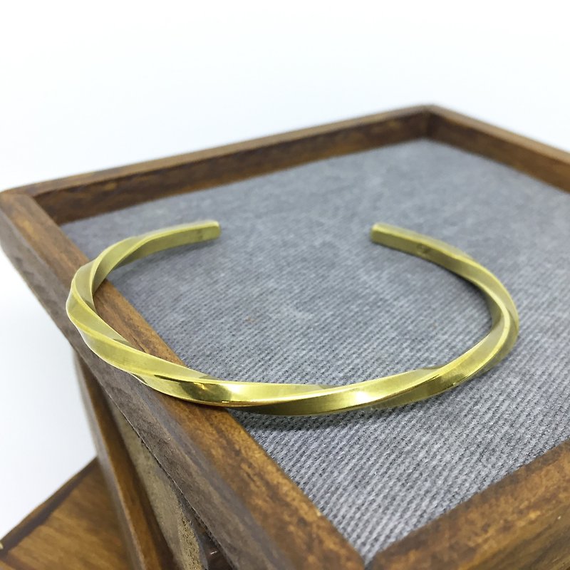 Flip the brass brass bracelet number -3 - Bracelets - Other Metals Yellow