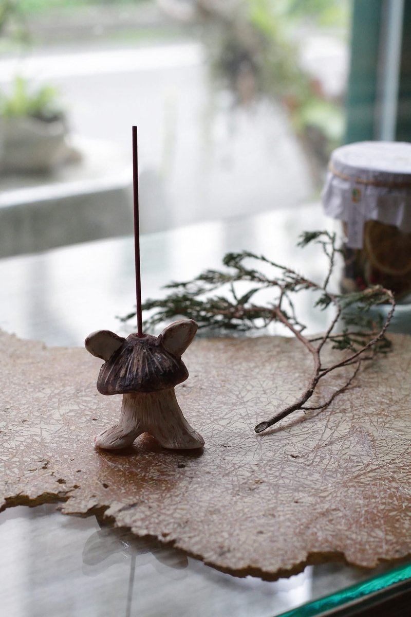 Hand-kneaded ceramic mushroom and rabbit incense sticks stick / incense sticks holder - Candles & Candle Holders - Pottery Brown