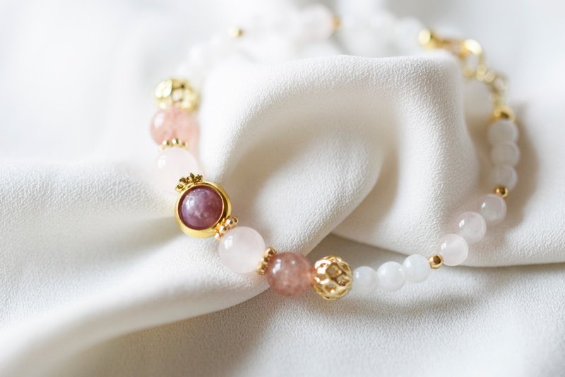 Lovely Spring。Strawberry Quartz Rose Quartz Moonstone Natural Stone Bracelet - Bracelets - Crystal Pink