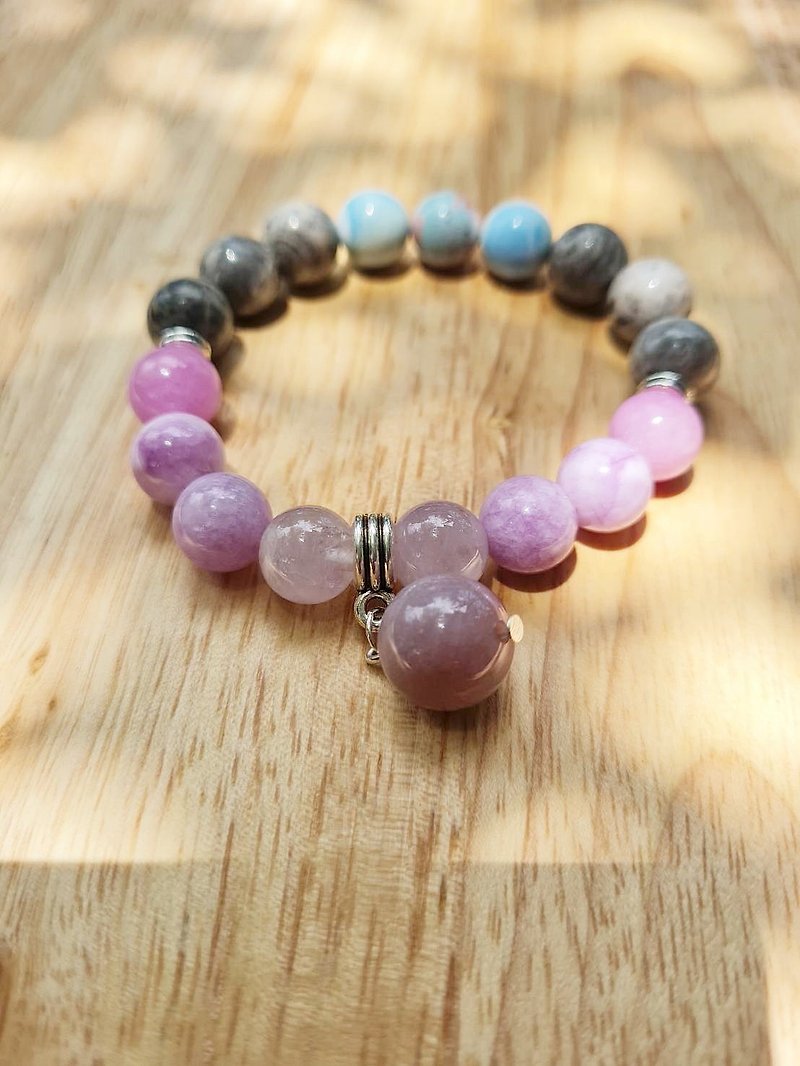 Genuine Stone bracelet, accented with purple tones (Violet Magenta), 10 mm. - Bracelets - Stone Purple