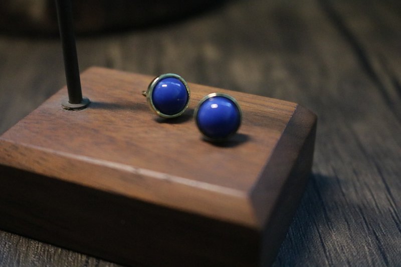 Lapis lazuli earrings, natural stone earrings, antique style, simple and fashion - Earrings & Clip-ons - Crystal Blue