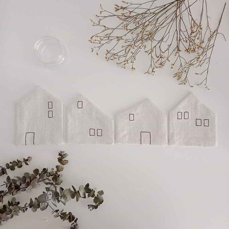 Minimal home coaster set 4PCS hand embroidered 100%natural cotton fabric. - コースター - コットン・麻 ホワイト