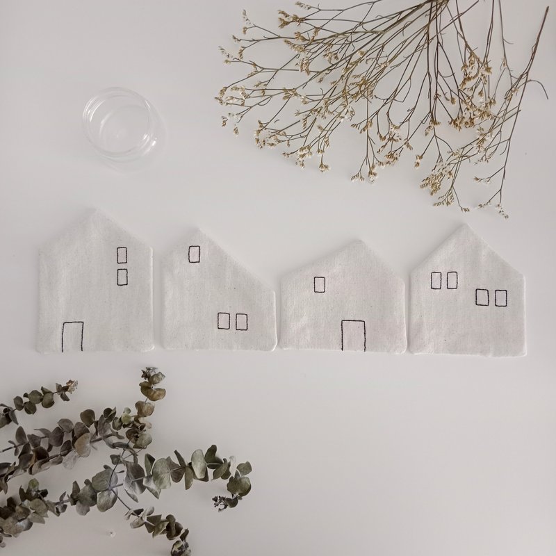 Minimal home coaster set 4PCS hand embroidered 100%natural cotton fabric - Coasters - Cotton & Hemp White