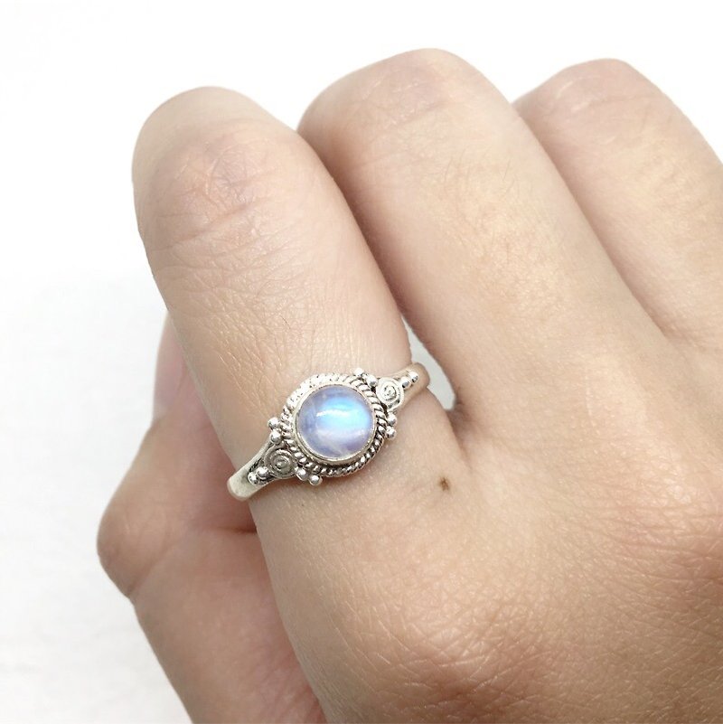 Moonlight stone 925 sterling silver elegant ring Nepal handmade mosaic production (style 2) - General Rings - Gemstone Blue