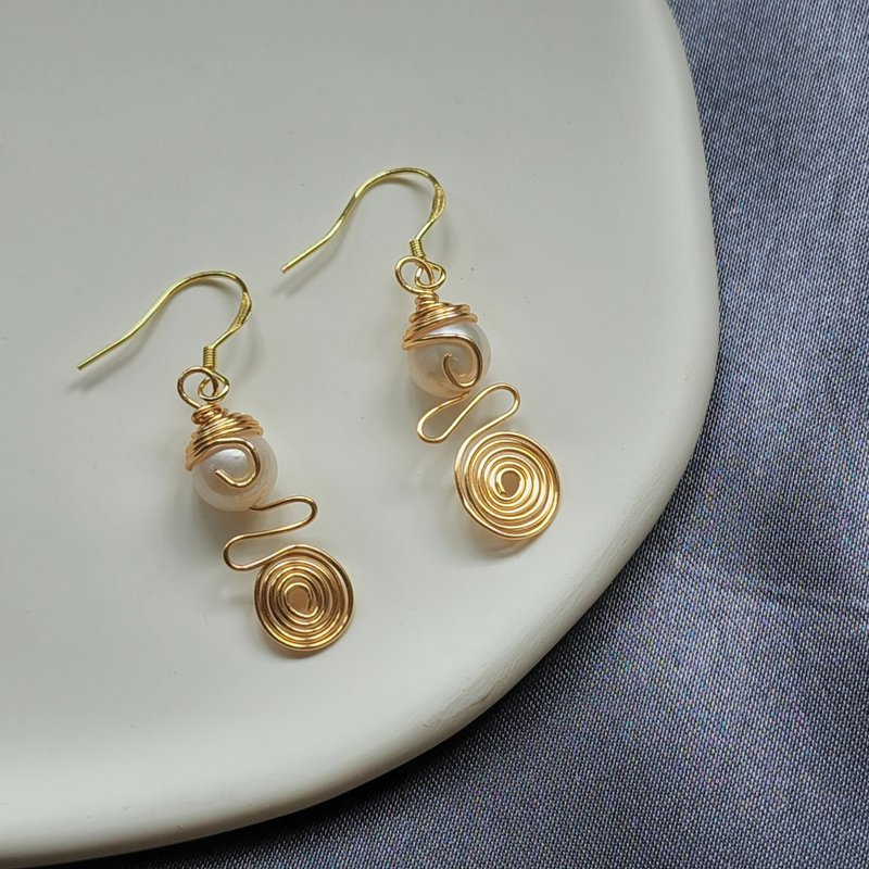 Handmade 925 Sterling Silver 18k Gold Plated Wire Wire Pearl Earrings - Earrings & Clip-ons - Sterling Silver Gold