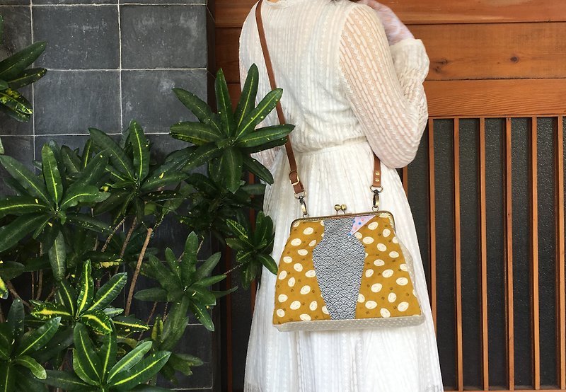 Shoulder bag Crossbody bag Framebag Ginger Japanese style - กระเป๋าแมสเซนเจอร์ - ผ้าฝ้าย/ผ้าลินิน สีเหลือง