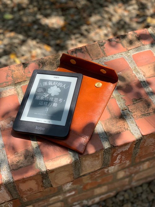 OURS Leather Craft 【電子閱讀器皮套】Kobo 六吋閱讀器保護套(磁扣式)