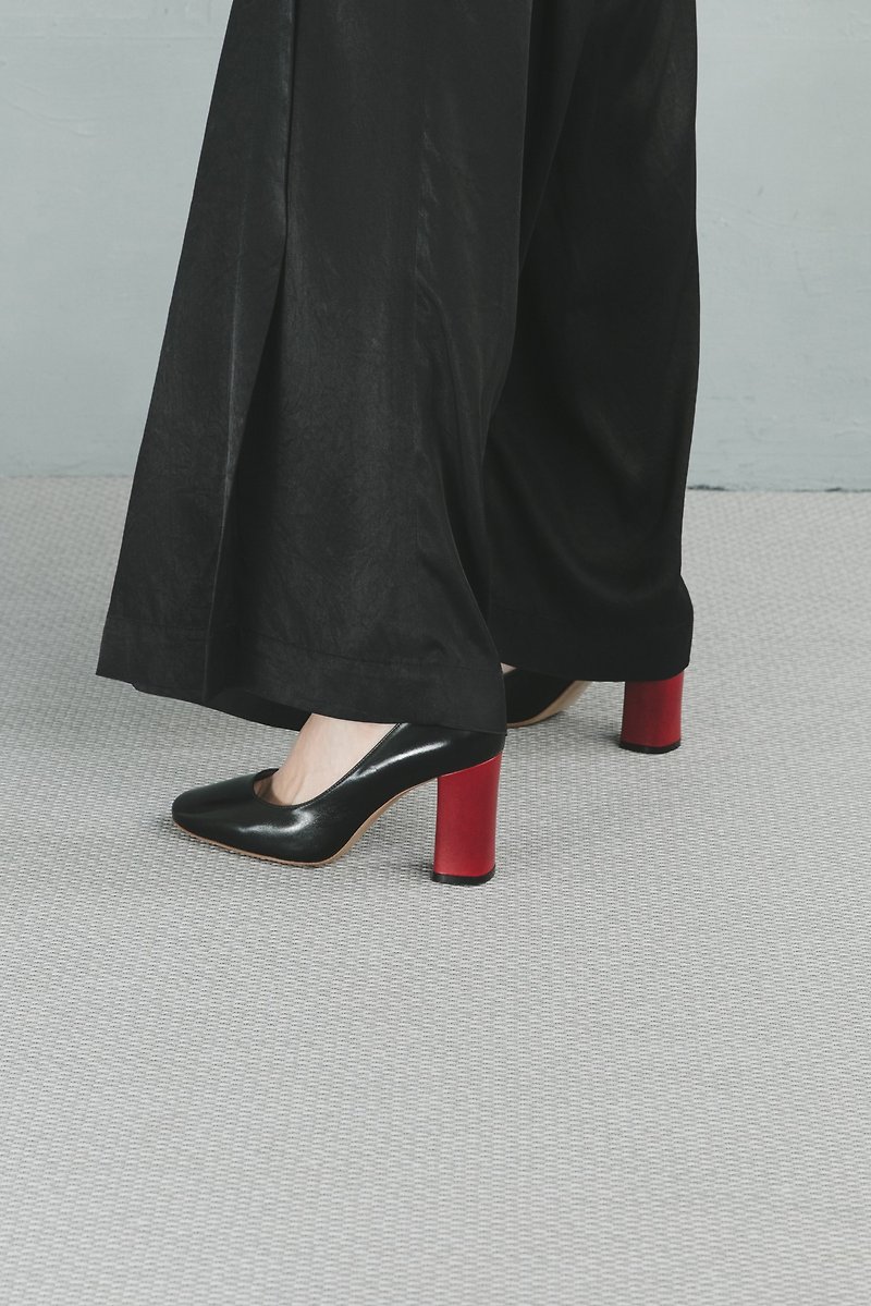 [Online Exclusive] HTHREE 8.5 high heels / black - รองเท้าส้นสูง - หนังแท้ สีดำ