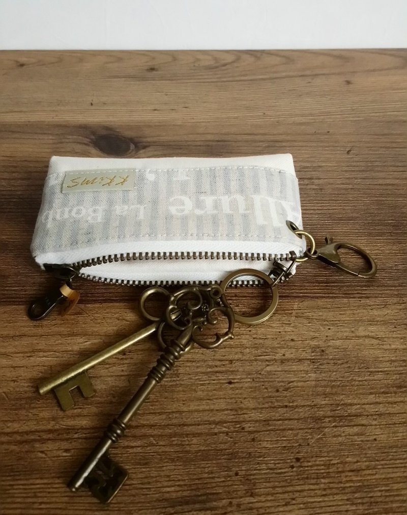 【KTG/三角レンガキーバッグ(小)】英字ストライプブルー日本製帆布 - キーホルダー・キーケース - コットン・麻 ブルー