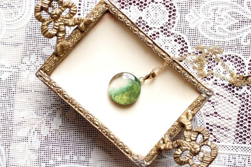 Resin Art Round Pendant - Home of the Ring - Necklaces - Resin Green