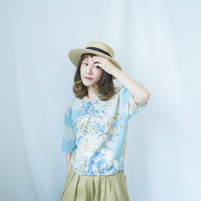 古著 II 日系 II Remake古著藍天白雲小島嶼短版襯衫  II  - 女襯衫 - 其他人造纖維 多色