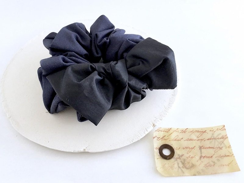 Ribbon's Chouchou. (Navy × Black) - Hair Accessories - Cotton & Hemp Blue