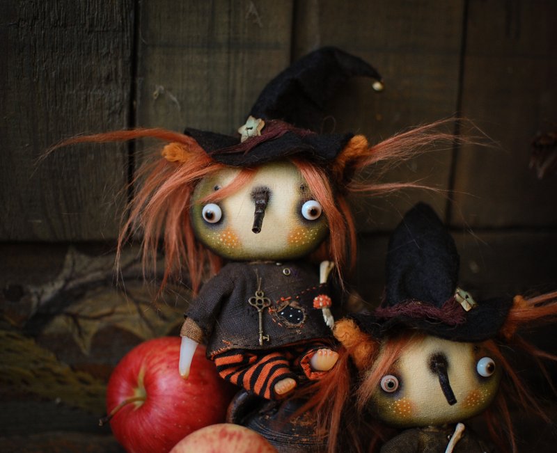 Textile creature Tiny Witch, fantasy collectible sculpture - 玩偶/公仔 - 其他材質 