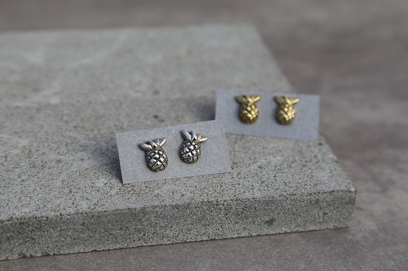 925 Sterling Silver Pineapple Good Luck Wangwanglai Fruit Earrings - Earrings & Clip-ons - Other Metals Silver