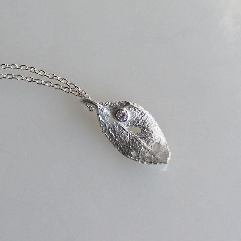 sv925 Blossom Leaf Necklace - Necklaces - Other Metals Silver