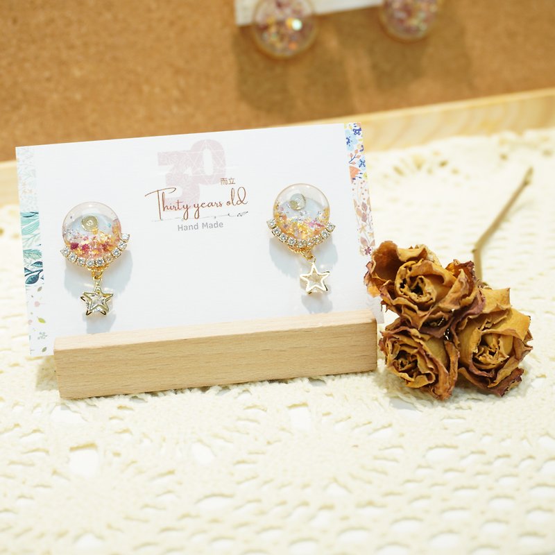 Translucent little star earrings - ต่างหู - พืช/ดอกไม้ 