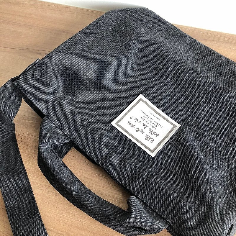 FIFI life is beautiful Canvas dual-use bag | Crossbody/Portable - Washed Black - กระเป๋าแมสเซนเจอร์ - ผ้าฝ้าย/ผ้าลินิน 
