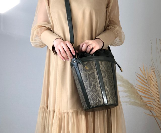 CELINE ヴィンテージ パイソン ショルダーバッグ CELINE セリーヌ パイソン ショルダーバッグ ブラウン レザー