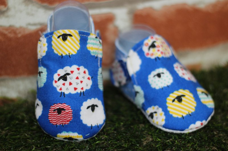 Cute little sheep toddler <blue> - รองเท้าเด็ก - ผ้าฝ้าย/ผ้าลินิน สีน้ำเงิน