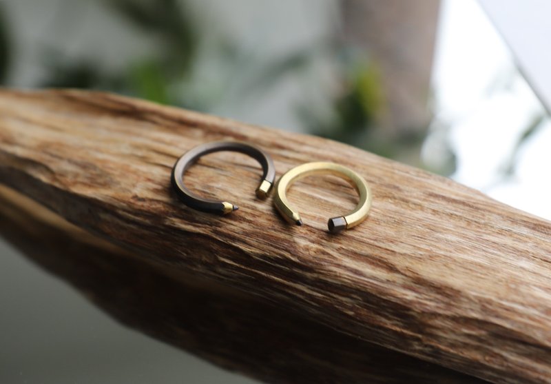 Brass pencil ring - 戒指 - 銅/黃銅 