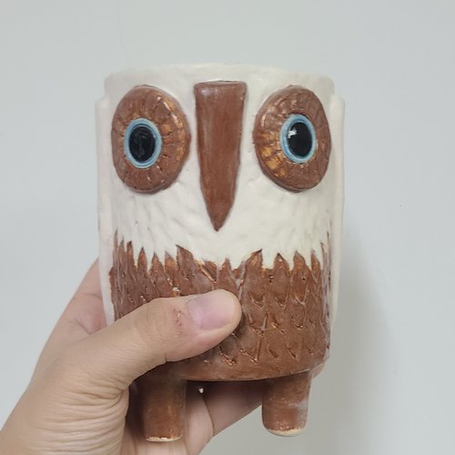 カラフルなフクロウの陶器置物 ティキ カラフルなフクロウの陶器ポット - ショップ tikiuku