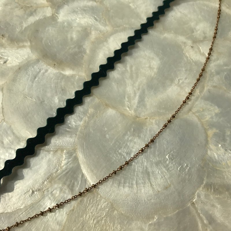DOUBLE CHAIN ​​- GREEN WAVES - Necklaces - Other Materials Green