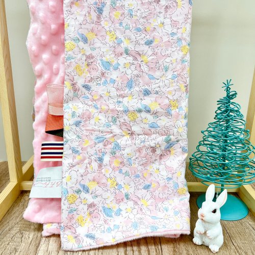 LaFiFi樂霏菲手作嬰幼兒精品&ZAKKA 春天必備寶寶荳荳毯-櫻蝶飛舞 彌月禮盒 新生兒禮物 推車毯 汽