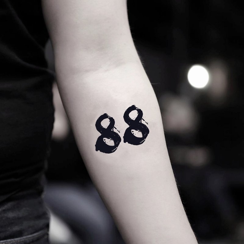 OhMyTat 數字 88 刺青圖案紋身貼紙 (2 張) - 紋身貼紙/刺青貼紙 - 紙 黑色