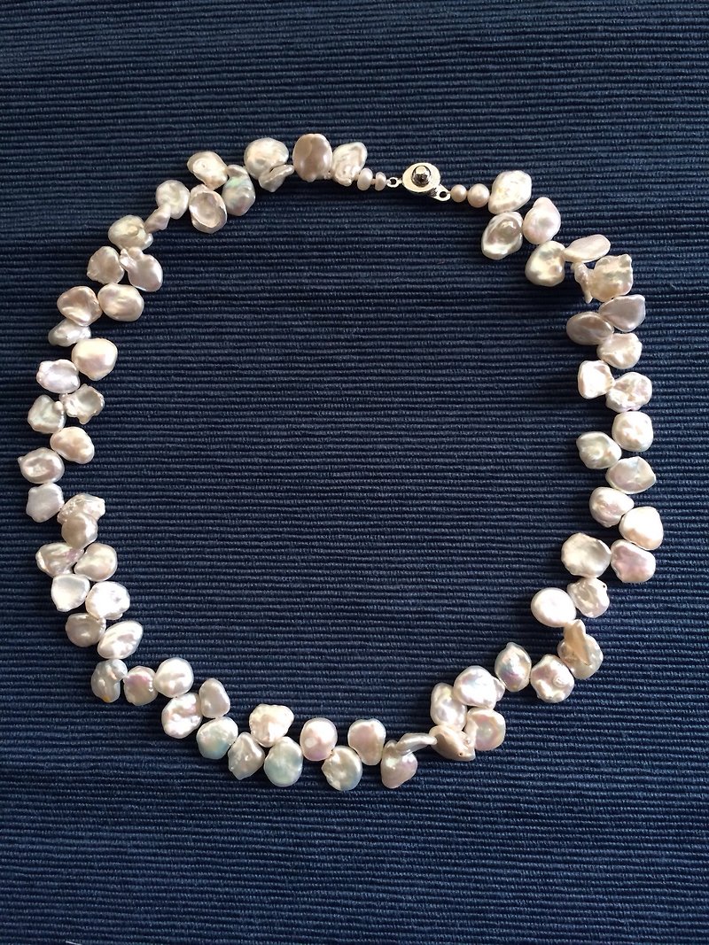 Self-designed 100% handmade freshwater pearl regenerated pearl necklace and bracelet set - สร้อยคอ - ไข่มุก ขาว