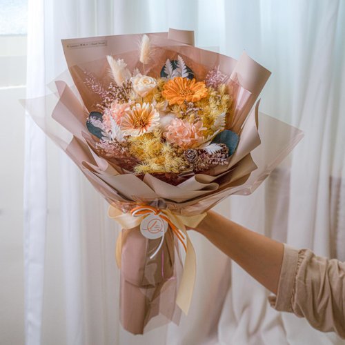 Leisure-r閒暇人‧花藝設計 太陽花 向日葵 乾燥花 畢業花束 生日禮物 情人節禮物 交換禮物