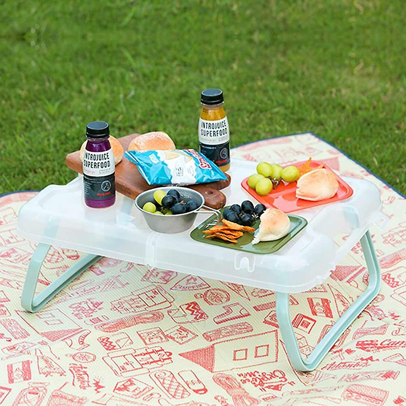 Folding table with picnic mat (2 colors available) - Camping Gear & Picnic Sets - Plastic Multicolor