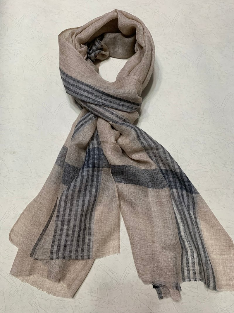 Nepal Cashmere cashmere scarf / shawl hand-woven advanced fine stripe khaki - Knit Scarves & Wraps - Wool 