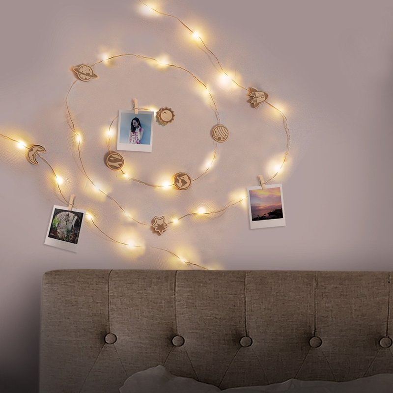 小宇宙星球－星空掛燈+萬用木製卡片(長度5/10公尺  USB供電) - 燈具/燈飾/燈罩 - 木頭 卡其色