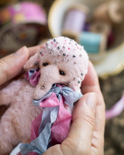 作家さん、かわいいピンク象のぬいぐるみ/テディベア 作家さん、かわいいピンク象のぬいぐるみ/テディベア