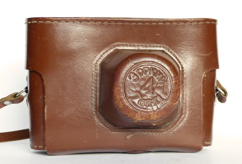 Zorki-4 genuine hard case bag 3/8 with strap leather for rangefinder KMZ USSR - 相機/拍立得/底片相機 - 真皮 咖啡色