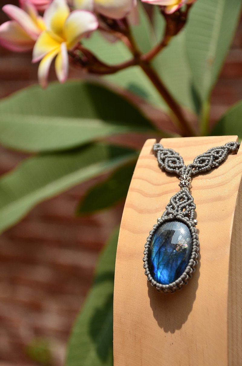 Labradorite  Macrame Jewelry - สร้อยคอ - เครื่องเพชรพลอย สีน้ำเงิน