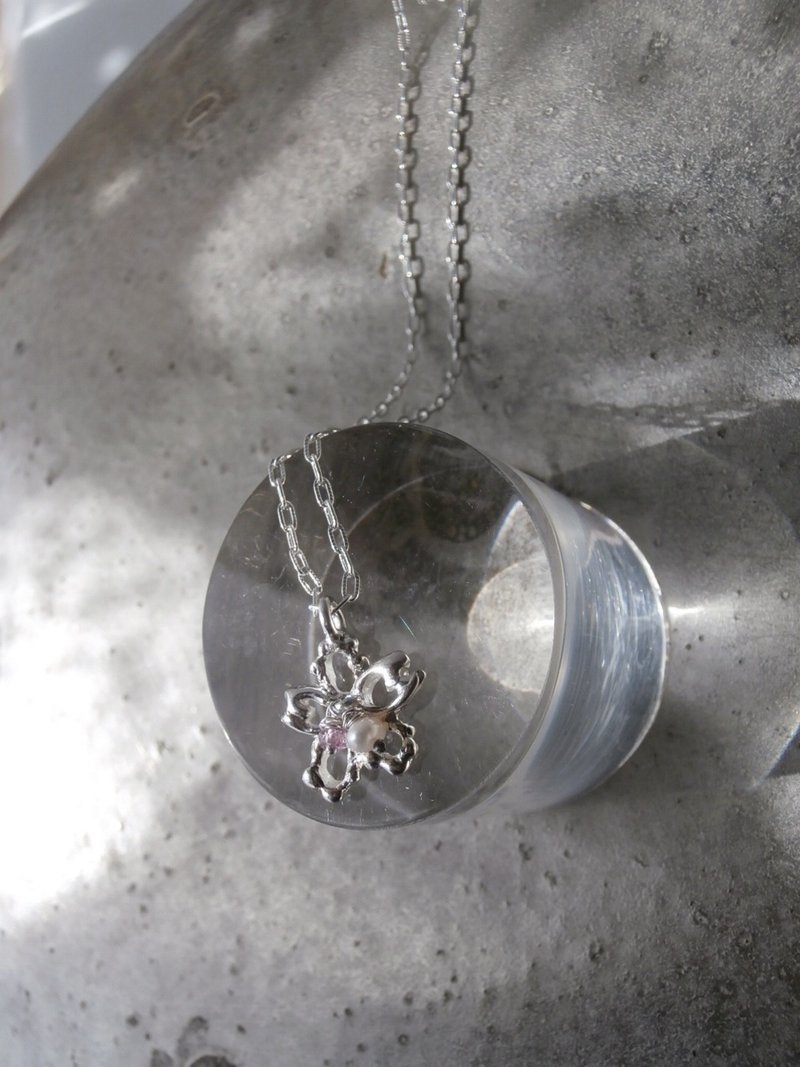 Cherry blossom pendant - สร้อยคอ - โลหะ 