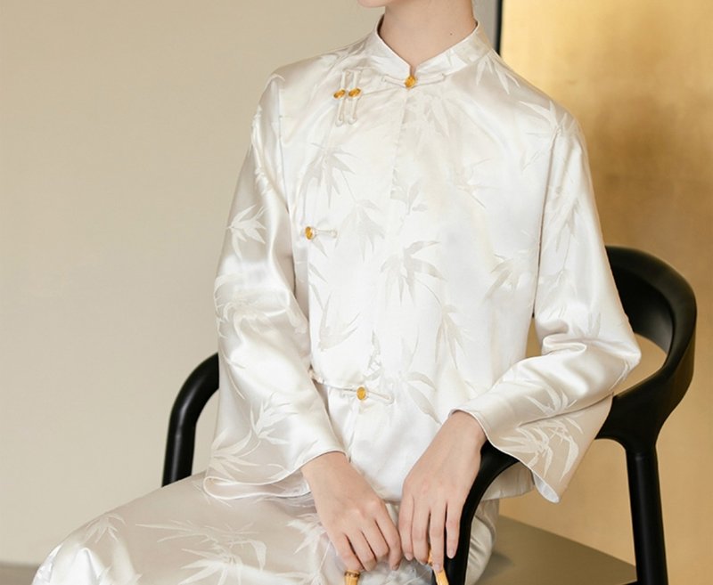 新中式 秋冬茶服提花改良唐裝 上衣/半裙 - 女上衣/長袖上衣 - 絲．絹 白色