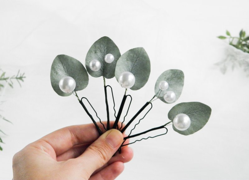 Wedding headpiece Floral hair pins Eucalyptus pearl hair pins Bridal hair piece - 髮夾/髮圈 - 其他材質 綠色