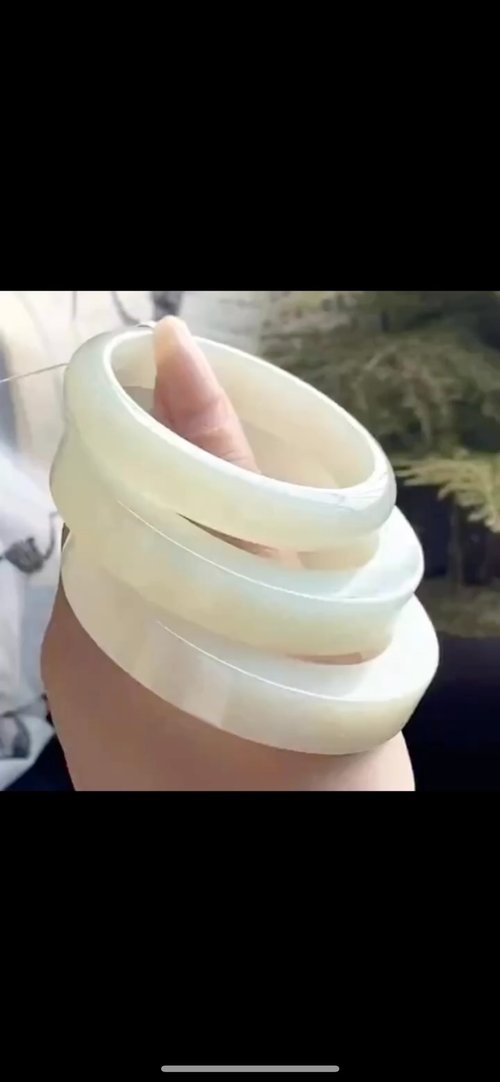 Good Morning Studio 冰種翡翠天然翡翠玉鐲A玉手鐲 玉鈪 • 冰種冰糖雪梨翡翠毛胚