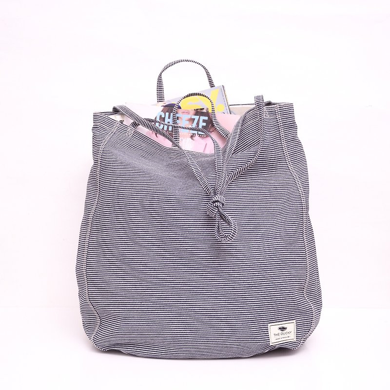 Oversize Tote Bag - small stripes - กระเป๋าถือ - ผ้าฝ้าย/ผ้าลินิน หลากหลายสี