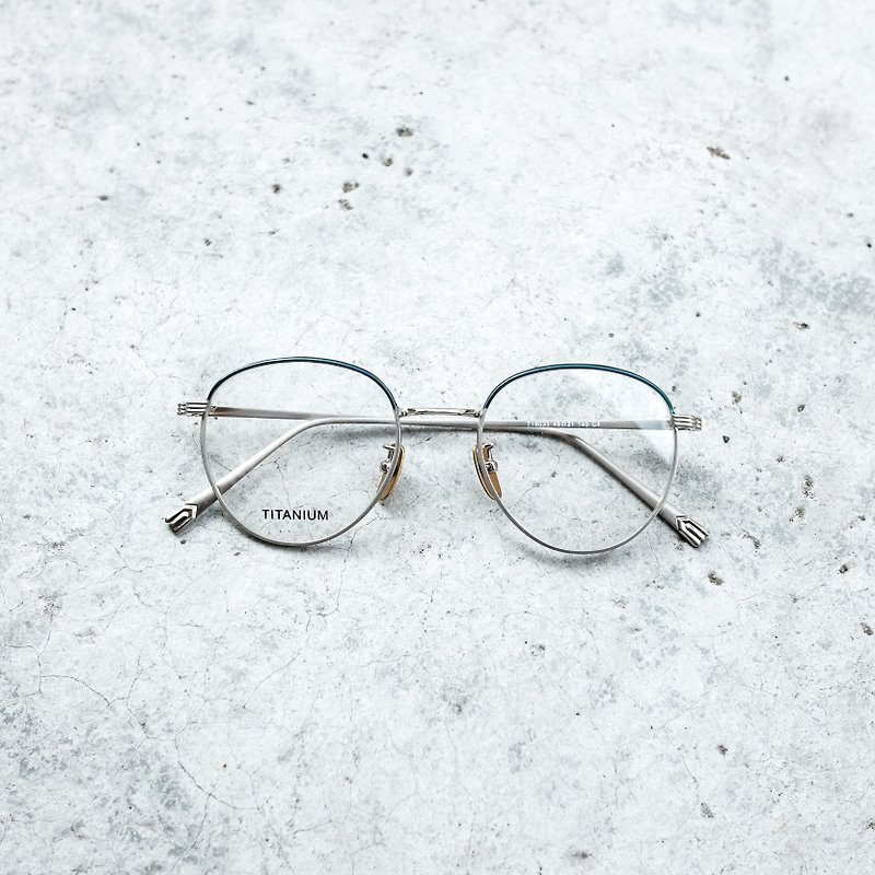 [Mesh] Limited Titanium mesh firm lightweight thin frame retro frame gradient hair blue - Glasses & Frames - Other Metals Gray