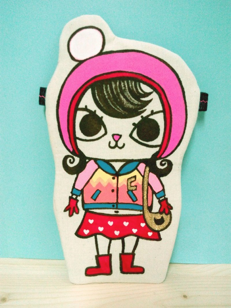 Original self-branded hand-painted hand-made baseball outfit Meimei cat hug doll storage small things oblique shoulder handbag - กระเป๋าแมสเซนเจอร์ - ผ้าฝ้าย/ผ้าลินิน ขาว