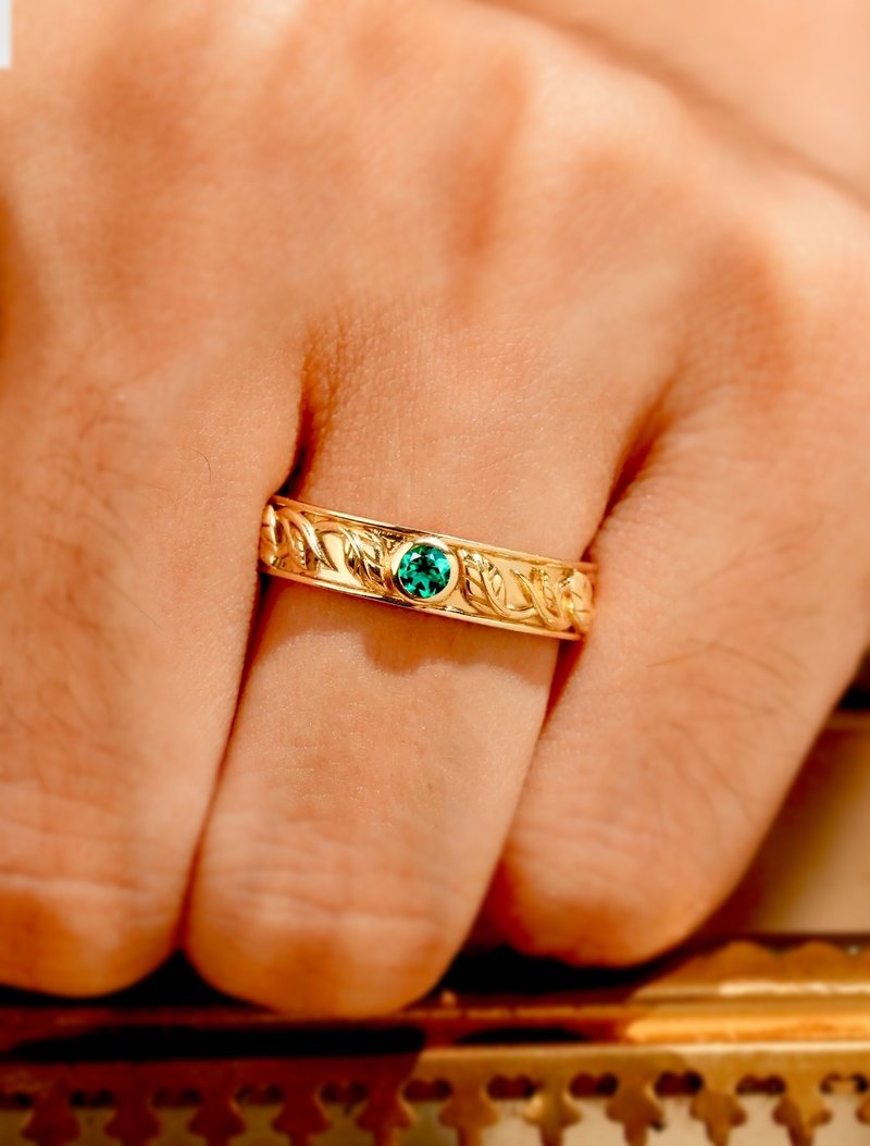 Men's tsavorite Leaf Band | 14k Gold Ring | Green Gemstone - 戒指 - 純銀 綠色